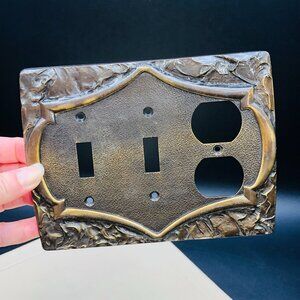 Vintage Brass AMEROCK Carriage House Dual Cover Plate – Outlet, Switch Toggle